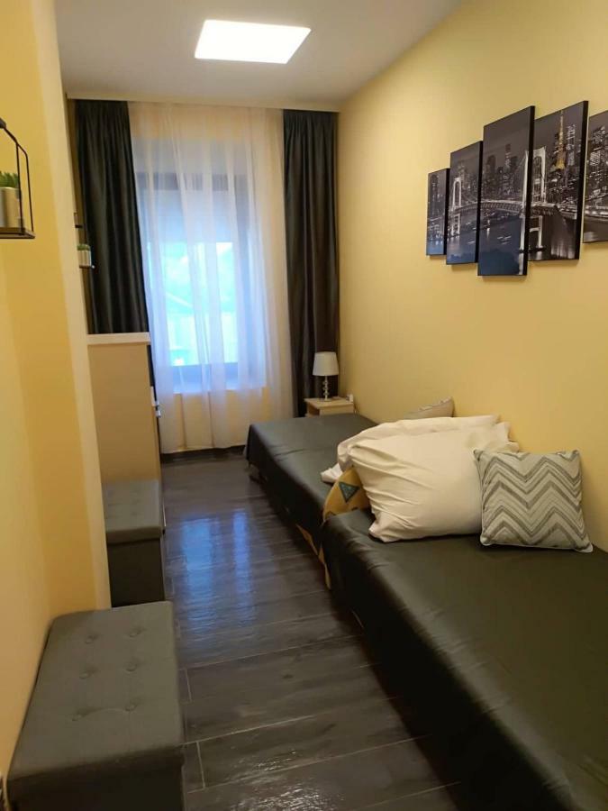 Alma Vendeghaz Hotel Veszprem Exterior photo